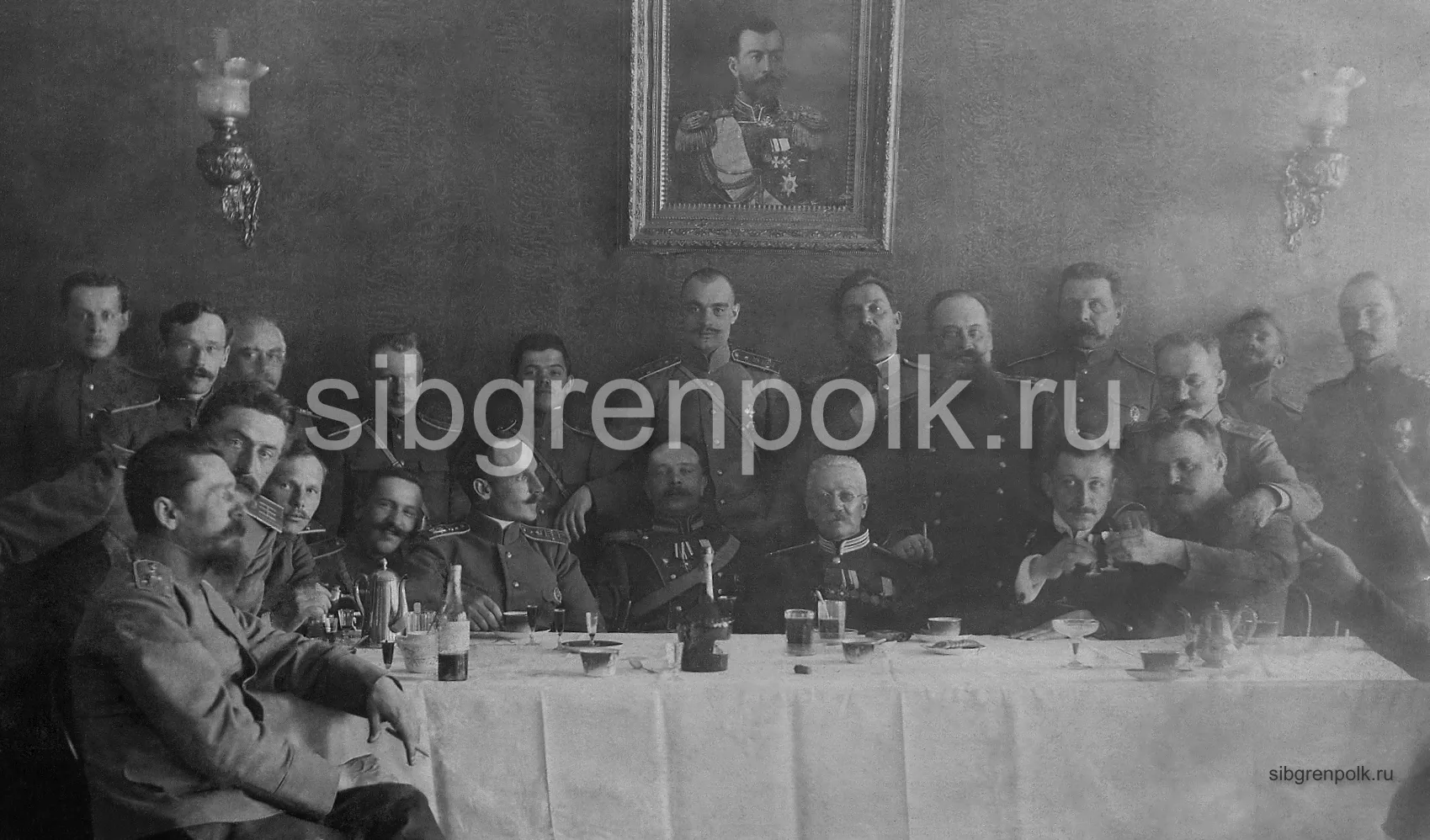 В офицерском собрании полка на праздновании годовщины победы под Плевной. г. Владимир. 1902 г. (из личной коллекции)