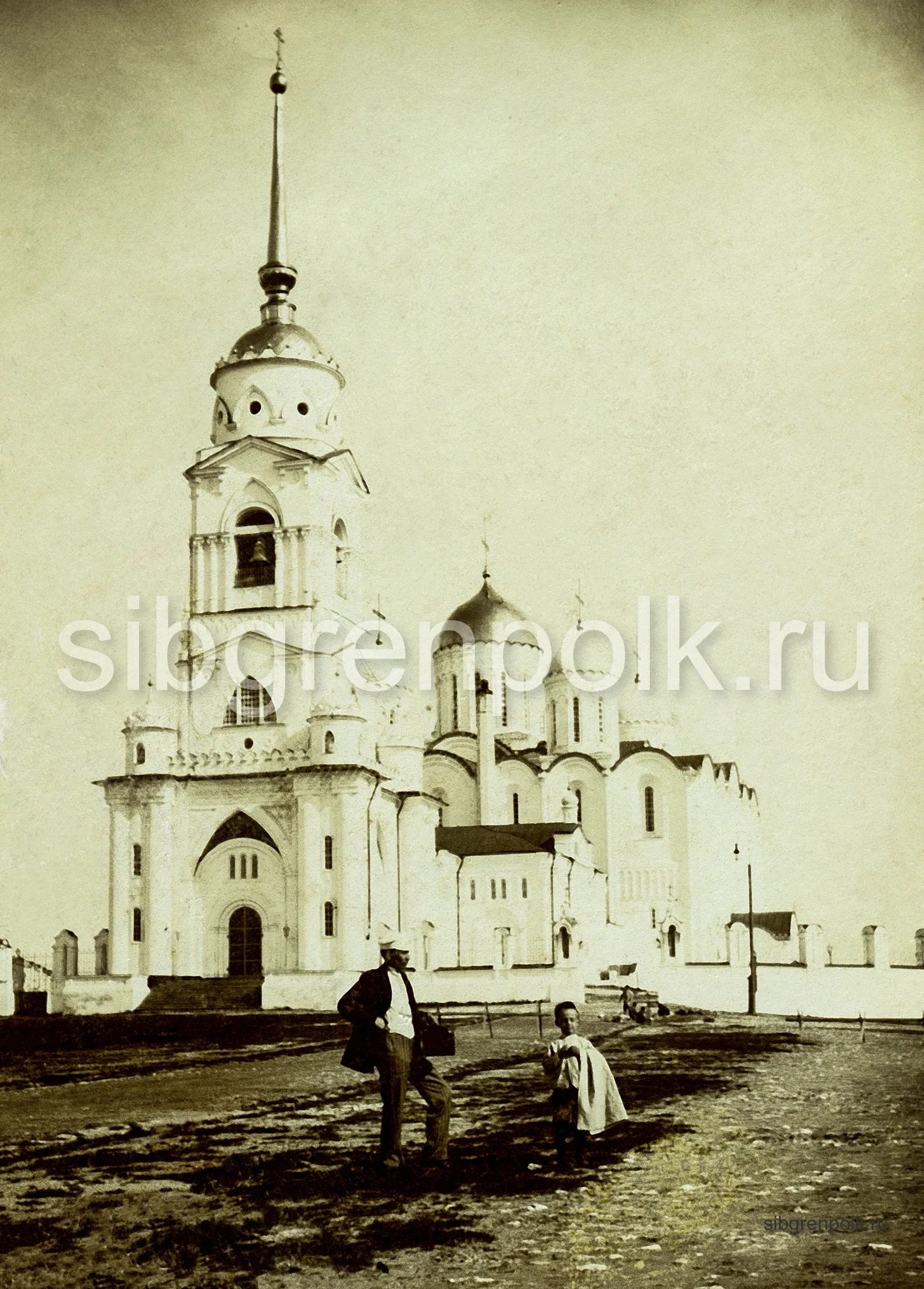 Успенский Собор. г. Владимир, начало XX века. Открытка (Из частной коллекции).