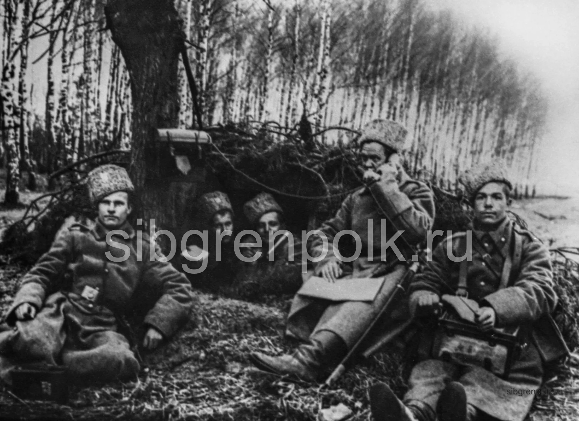 Команда связистов. 1915 г. (РГАКФД)