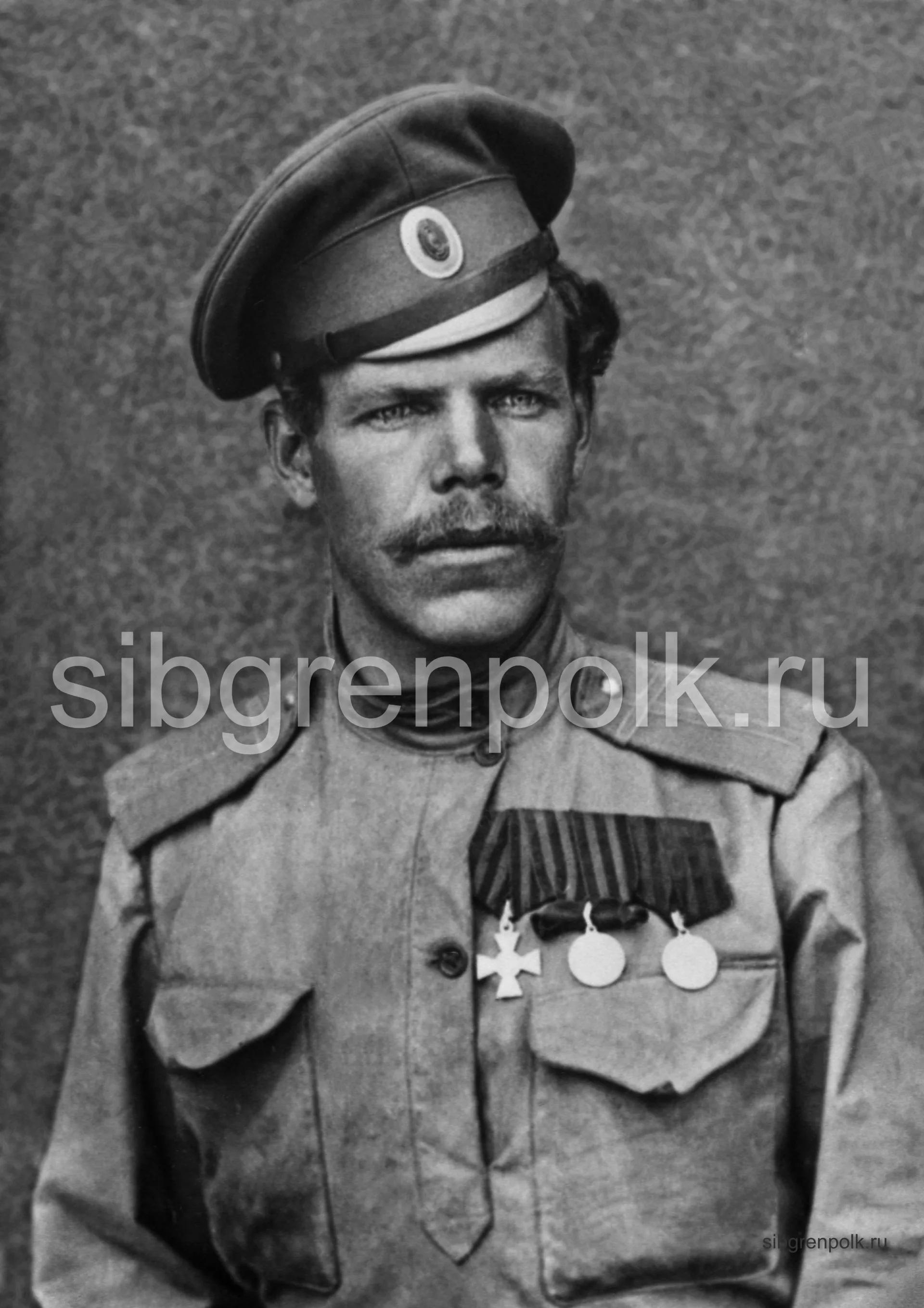 Неизвестный ефрейтор, георгиевский кавалер из команды конной разведки. (РГАКФД)