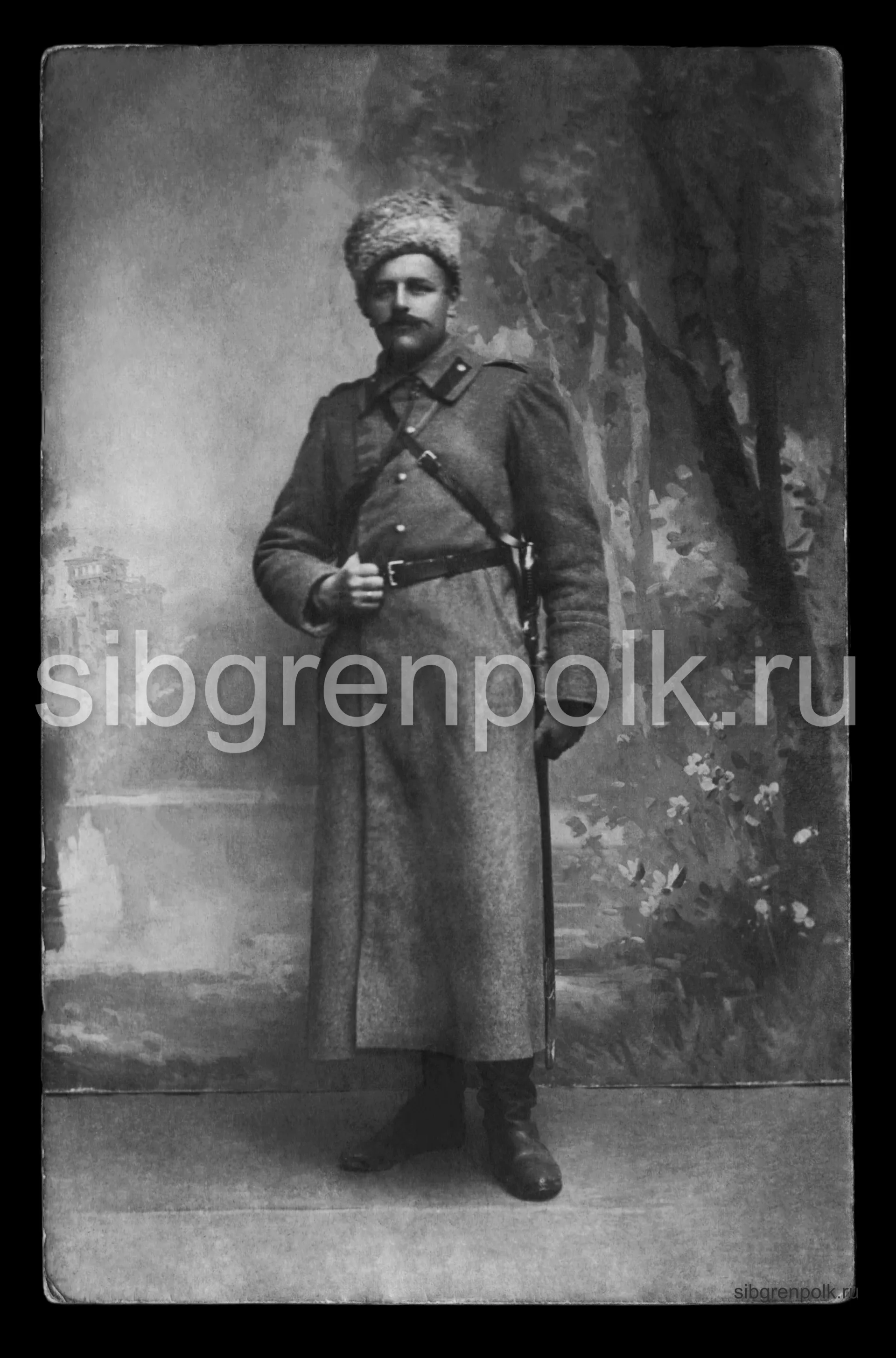 Капитан Николай Дмитриевич Селиванов, тяжело ранен 5 мая в боях в районе ф. Яблонна, г. дв. Коссовице, 6 мая 1915 года от полученных ран скончался. (И...