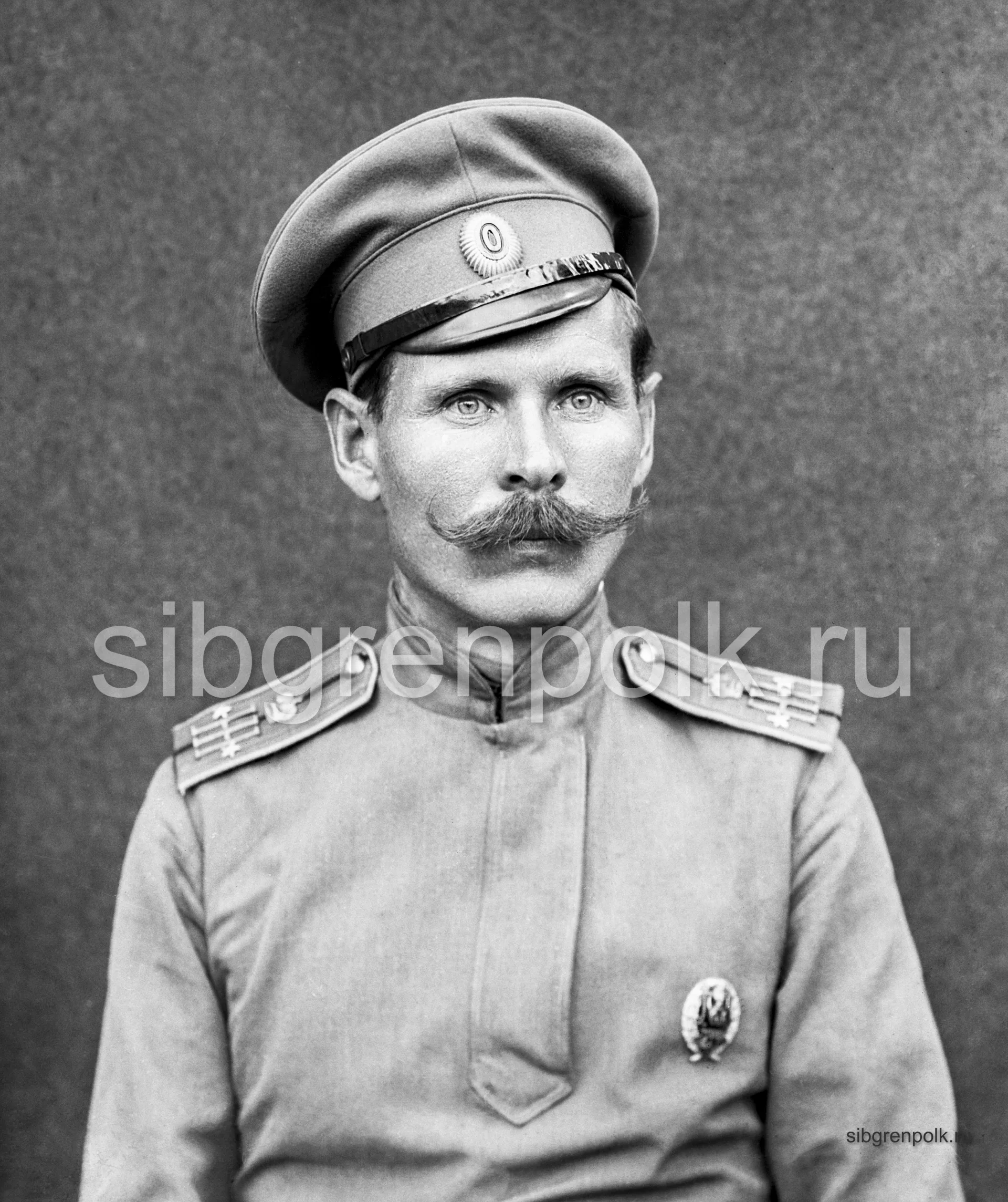 Поручик Трофим Максимович Журба, 23 июля 1880 г. р., православный, из крестьян Екатеринославской губернии. Общее образование: домашнее. Служба: нижний...
