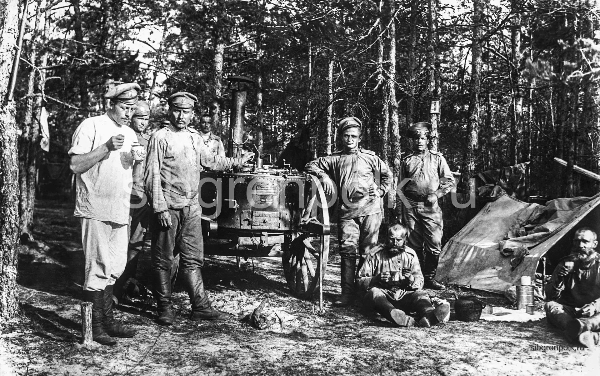 Батальонная кухня. 1917 год. (РГАКФД)